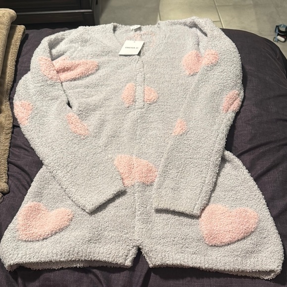 Cozy Women Pajamas with Pink Hearts - Picture 1 of 3